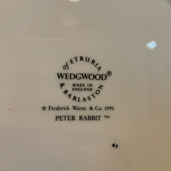 Beatrix Potter Peter Rabbit Wedgwood Christmas Plate 1991 - Picture 6 of 8